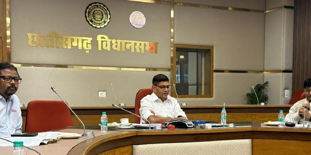 CG : सड़क पर जन्मदिन मनाने और ट्रैफिक जाम करने वालों की खैर नहीं, मुख्य सचिव ने कड़ी कार्रवाई के दिए निर्देश