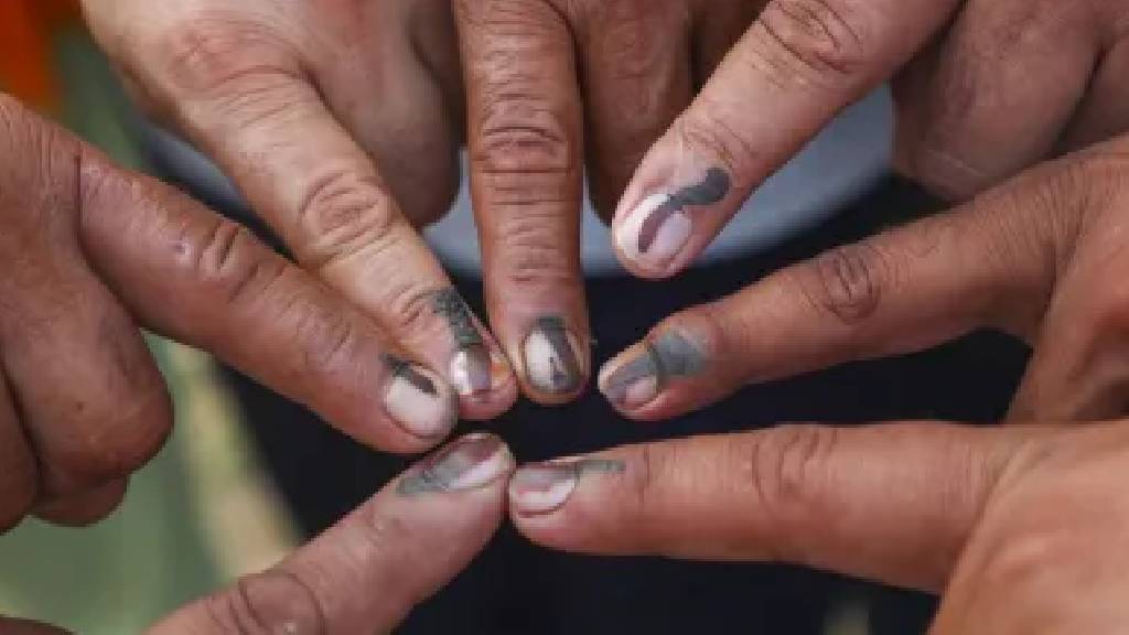 महासमुंद : मतदान केन्द्र पर मतदाता की पहचान हेतु 18 प्रकार क... - CG Sandesh