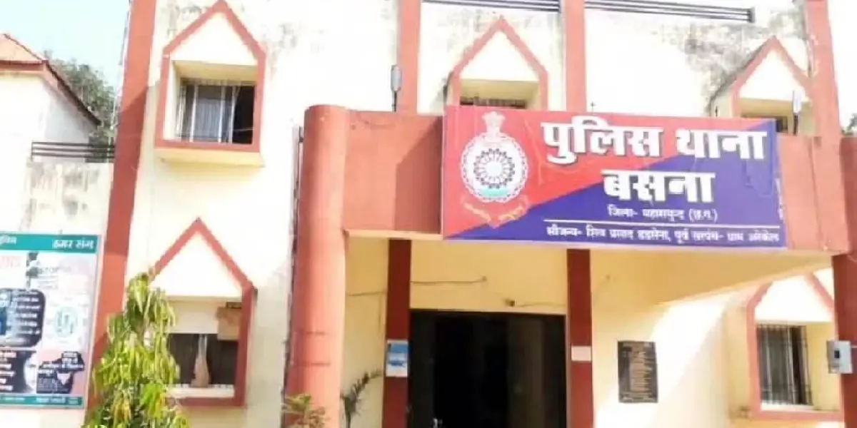 बसना : 50 रूपए माँगने पर नही देने से दोस्त ने तीन लोगों पर क... - CG Sandesh