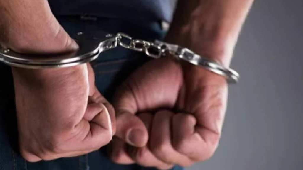 महासमुंद : मछली मार्केट के पास चाकू लहराकर आम जन को आतंकित क... - CG Sandesh