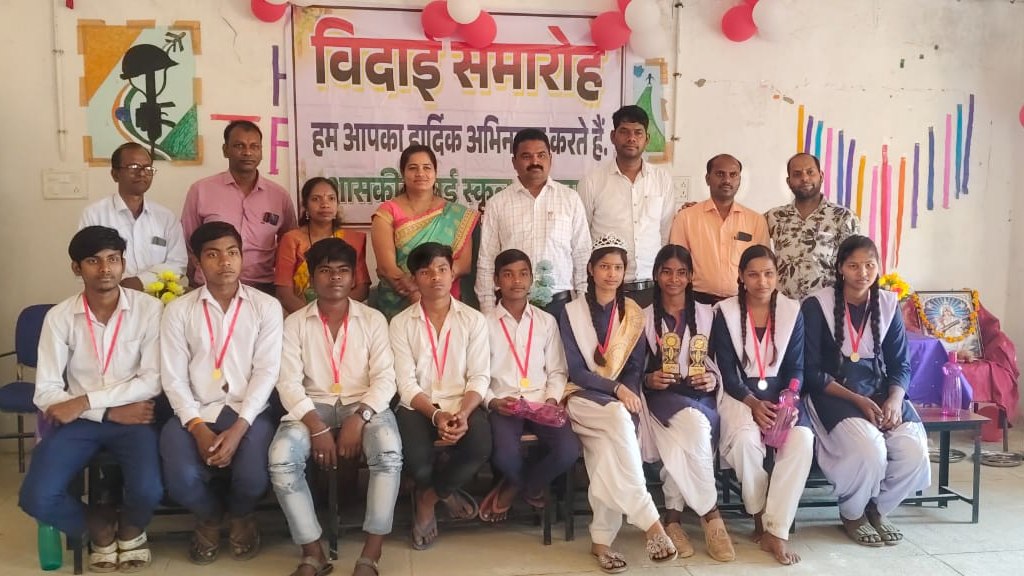 सरायपाली : हाई स्कूल केन्दूढार में धूमधाम से आयोजित हुआ विदा... - CG Sandesh