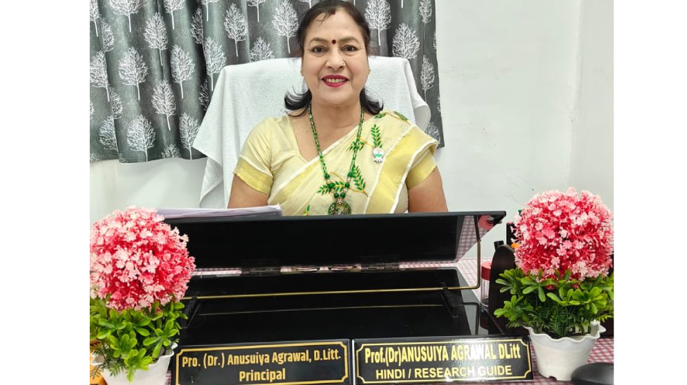 कलाकारों की साधना ऋतु है बसंत : डॉ अनुसुइया - CG Sandesh