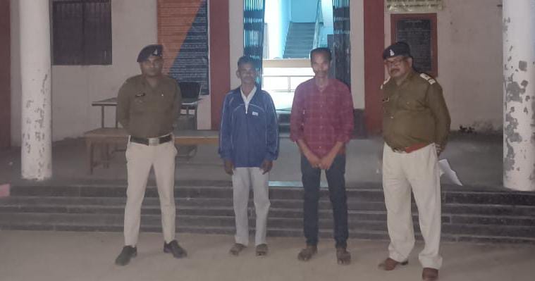 महासमुंद : छल कर बीमा की राशि, निकालने वाले दो आरोपी को पकड़न... - CG Sandesh
