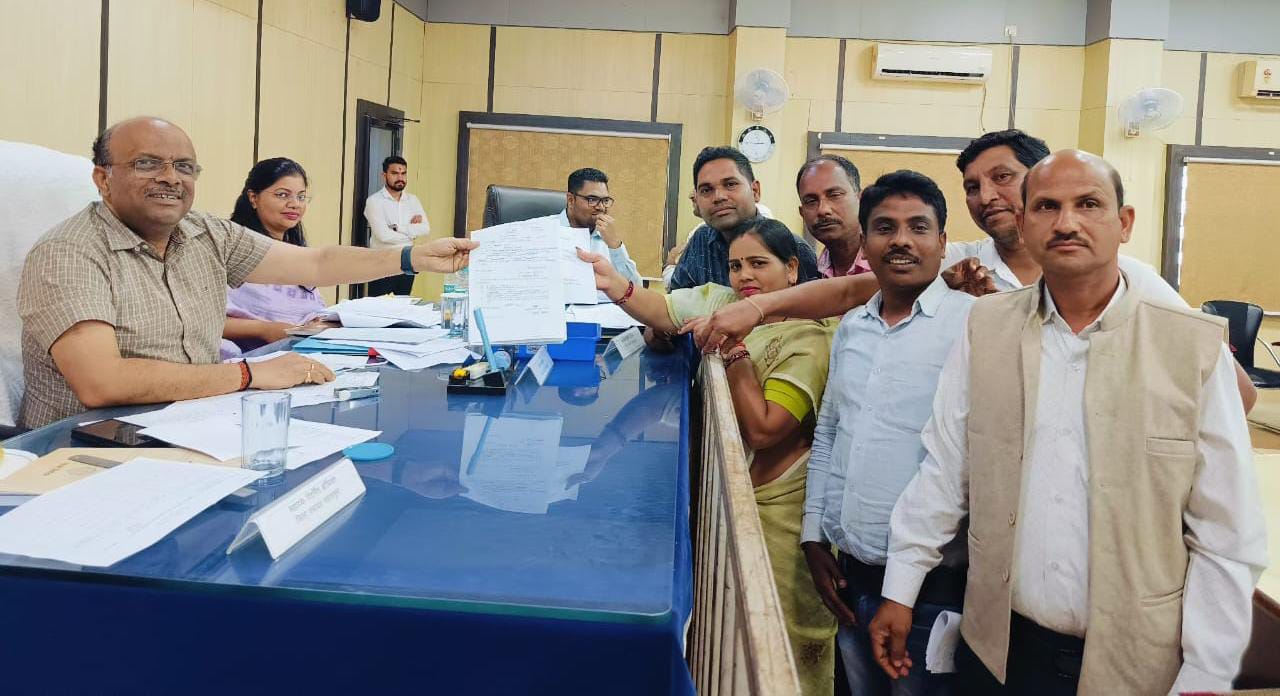 महासमुंद : भाजपा प्रत्याशी कुमारी भास्कर ने जिला पंचायत सदस्... - CG Sandesh
