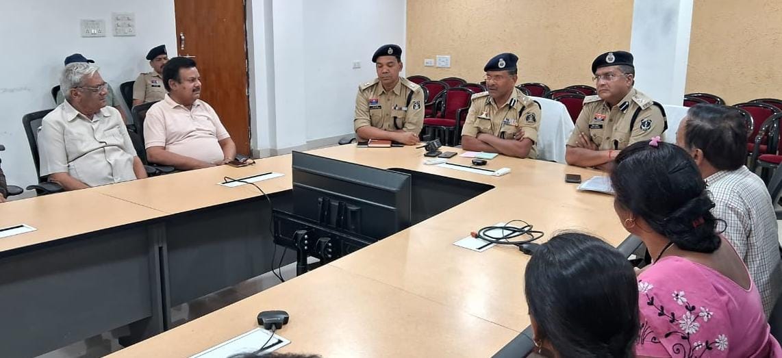 CG : क्रिश्चियन समुदाय के साथ शांति समिति की बैठक आयोजित - CG Sandesh