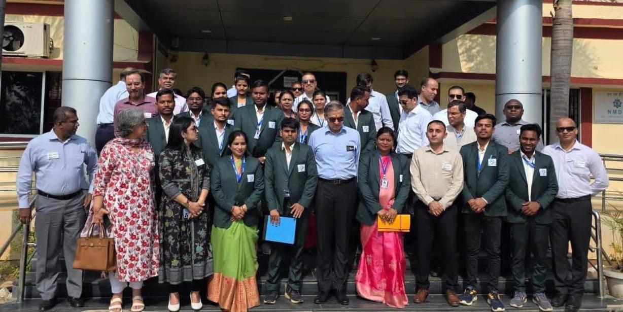 CG : रक्षा मंत्रालय के अधिकारियों ने किया दंतेवाड़ा के विकास ... - CG Sandesh