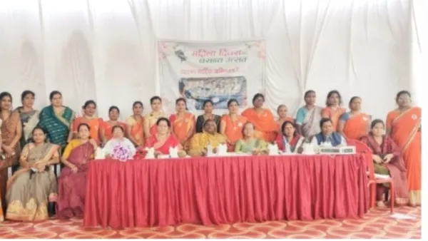 सरायपाली : क्वींस ग्रुप द्वारा महिला दिवस एवं होली मिलन समार... - CG Sandesh