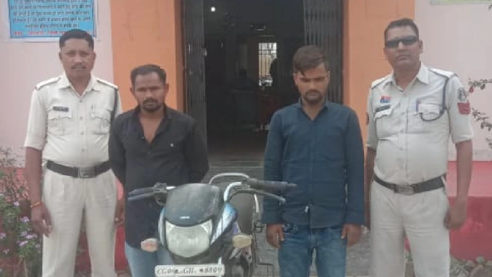 खल्लारी थाना क्षेत्र में हुये मोटर सायकल की चोरी खुलासा, 2 आ... - CG Sandesh