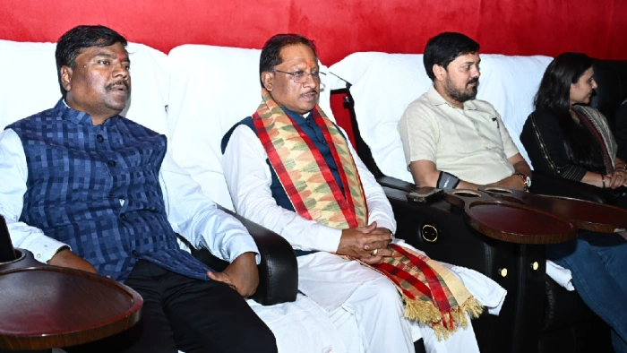 मुख्यमंत्री विष्णुदेव साय ने देखी "छावा" फिल्म - CG Sandesh