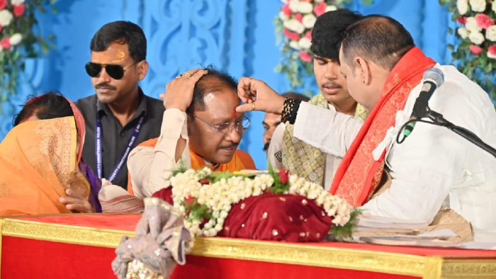 हम सबका परम सौभाग्य है कि मायाली में पूज्य पंडित प्रदीप मिश्... - CG Sandesh