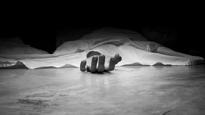CG : महिला ने घर में लगाई फांसी, घूमने गया हुआ था पति, जांच ... - CG Sandesh
