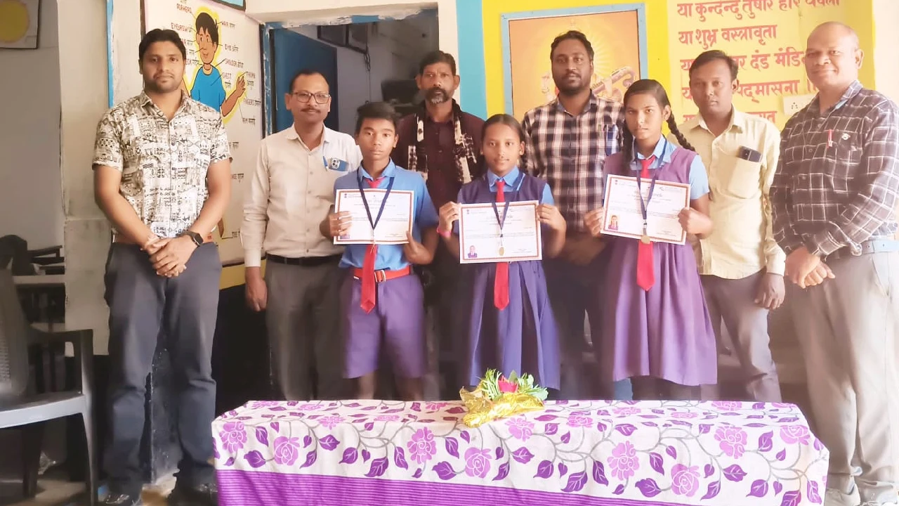 सरायपाली : इंस्पायर अवार्ड मानक में मिडिल  स्कूल रिमजी से ती... - CG Sandesh