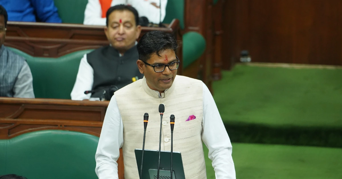 छत्तीसगढ़ का बजट: गाँव-गाँव तक पक्की सड़कें, मोबाइल टावर, शह... - CG Sandesh