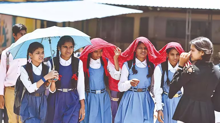 छत्तीसगढ़ में भीषण गर्मी के चलते स्कूलों के समय में बदलाव, आदेश जारी