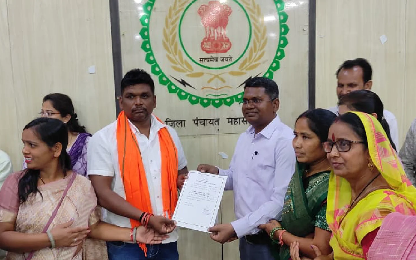 महासमुंद : जिला पंचायत अध्यक्ष एवं उपाध्यक्ष का निर्वाचन सम्... - CG Sandesh