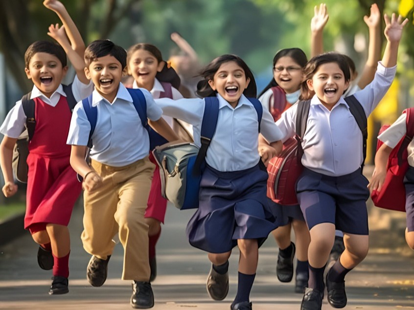 CG : स्कूल के समय में बदलाव, सुबह 8 बजे से 1 बजे तक संचालित होगी शाला