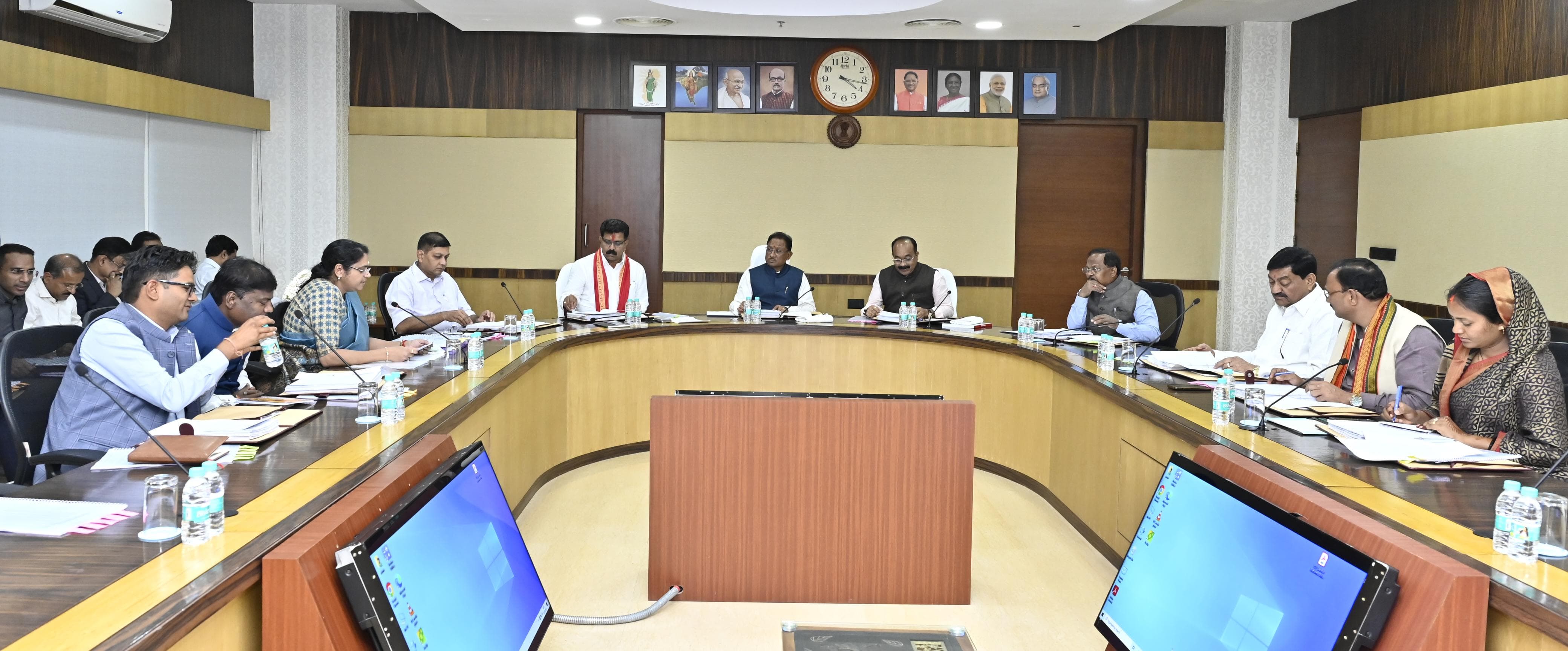 CG ब्रेकिंग : साय कैबिनट की बैठक संपन्न, जानिए लिए गए सभी बड़... - CG Sandesh