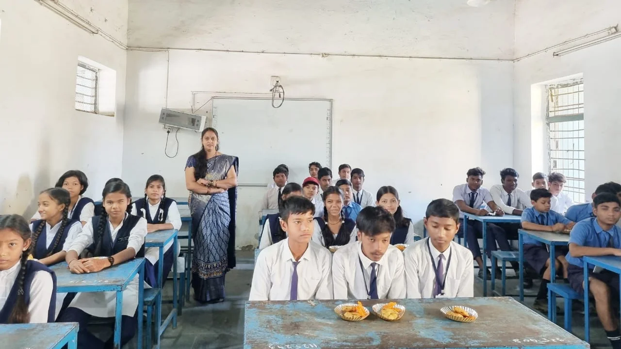 शास.आदर्श उच्च. माध्य. विद्यालय सरायपाली एवं शास.प्राथ.,उच्च... - CG Sandesh