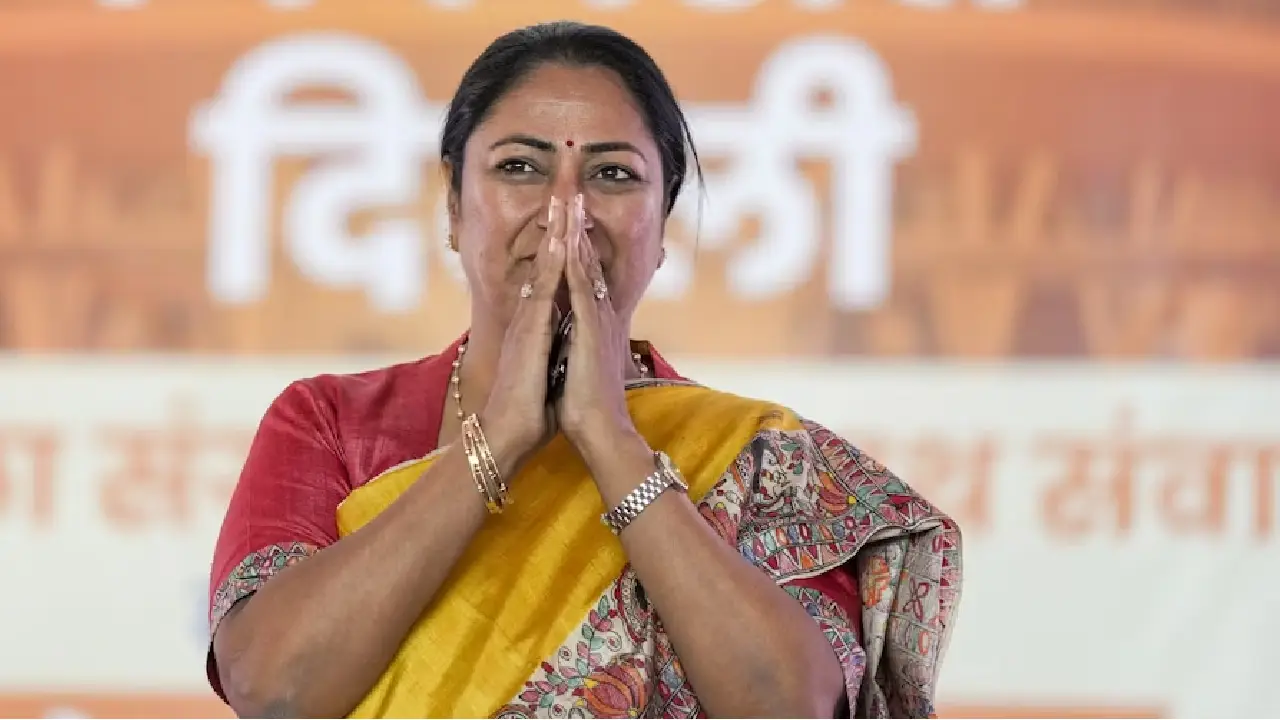 महिला दिवस पर दिल्ली की रेखा सरकार ने दिया तोहफा:दिल्ली में मह‍िला समृद्ध‍ि योजना हुई लॉन्च. 