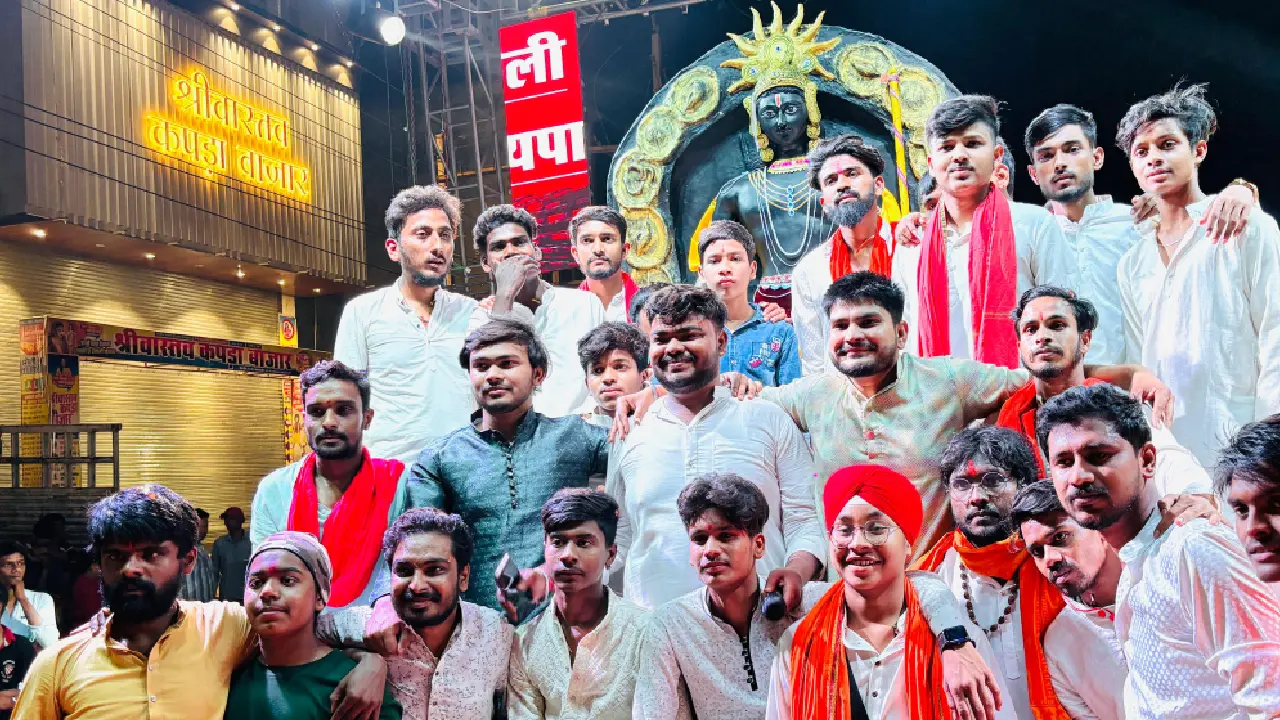 राम राज परिवार सरायपाली द्वारा ऐतिहासिक शोभा यात्रा - CG Sandesh