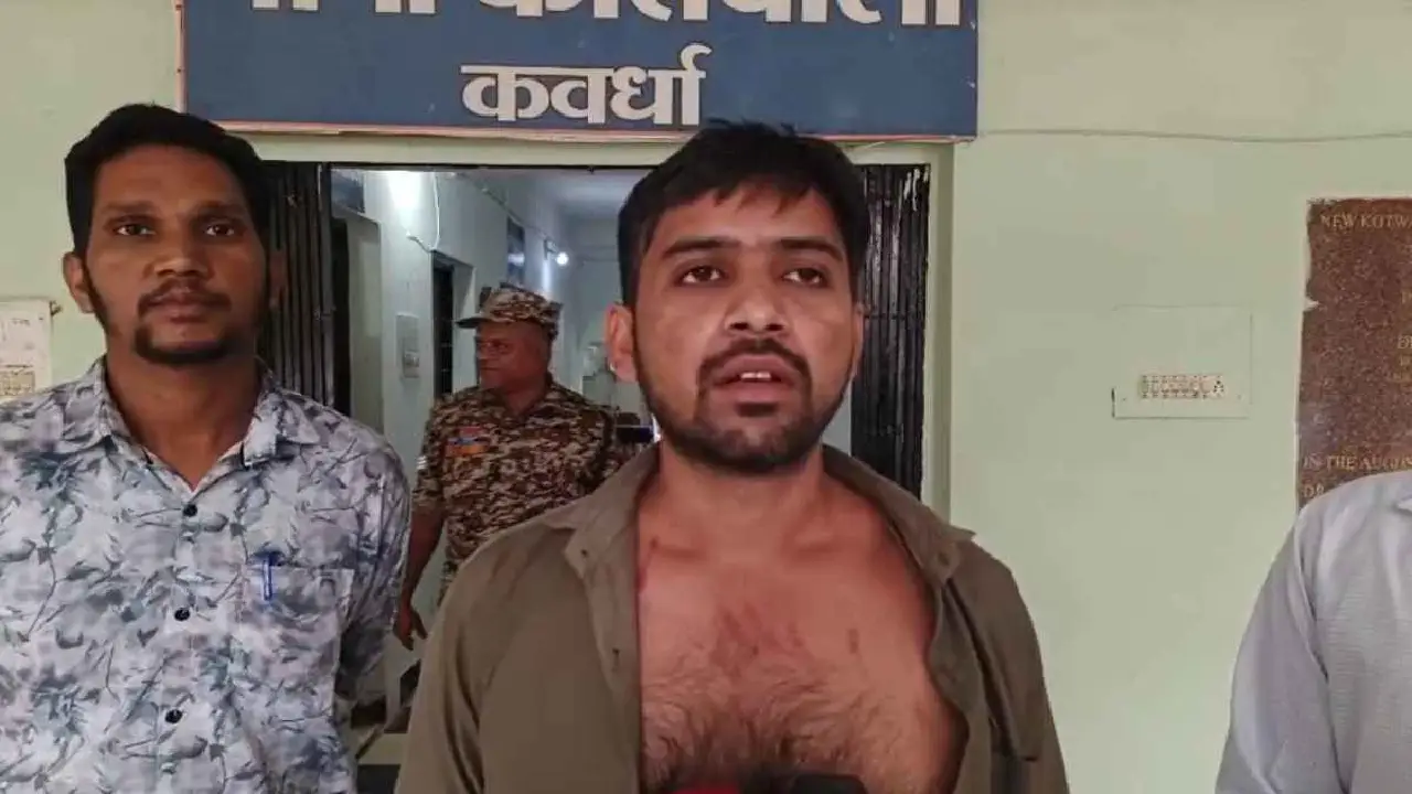CG : हल्ला करने से मना करने पर गुस्साया युवक, जिला अस्पताल के कर्मचारियों के साथ की मारपीट.