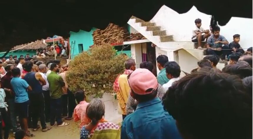 CG : घर में अकेली महिला की धारदार हथियार से हत्या, इलाके में... - CG Sandesh