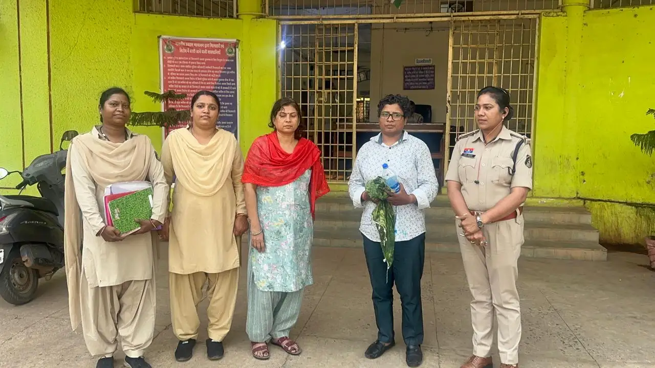 महासमुंद : महिला समूह के साथ ठगी करने वाले का खुलासा, लाखों ... - CG Sandesh