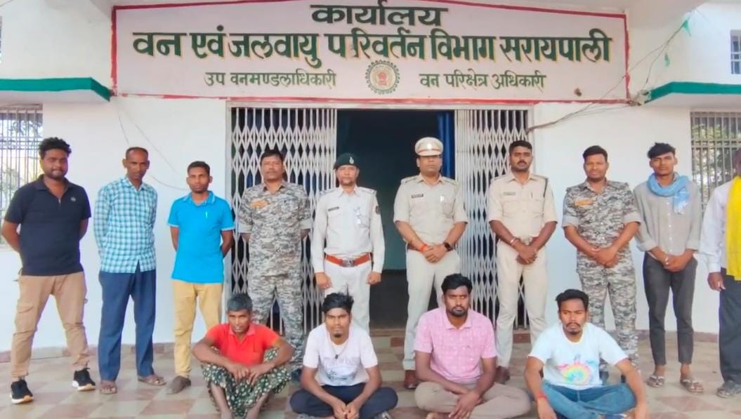 महासमुंद : जंगली सूअर का शिकार करने वाले 4 आरोपी गिरफ्तार