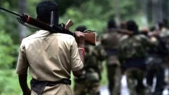 CG : नक्सलियों के सामूहिक आत्मसमर्पण पर दोगुना इनाम, गांव के नक्सल मुक्त होने पर 1 करोड़ रुपए के होंगे विकास कार्य