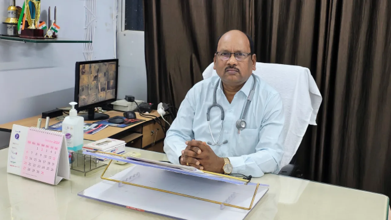 सरायपाली : डॉक्टर एच एल जांगड़े ने लिया बीएमओ का प्रभार - CG Sandesh