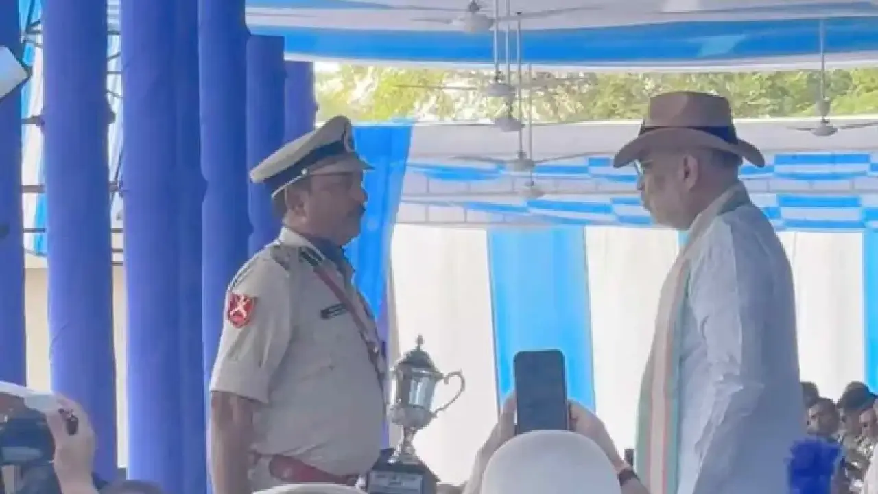CRPF को मिला सम्मान, केंद्रीय गृहमंत्री ने तारीफ में कही ये बात. 