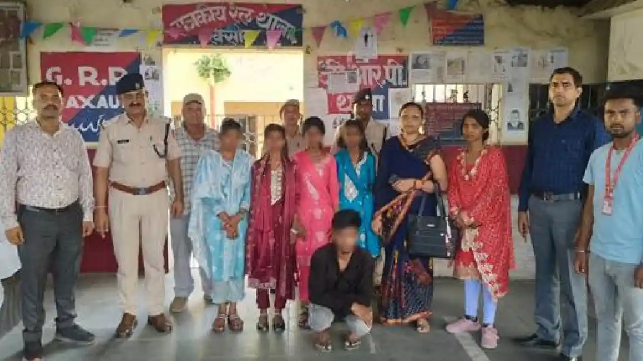 रेलवे स्टेशन पर मानव तस्करी के प्रयास विफल, चार नाबालिग लड़क... - CG Sandesh