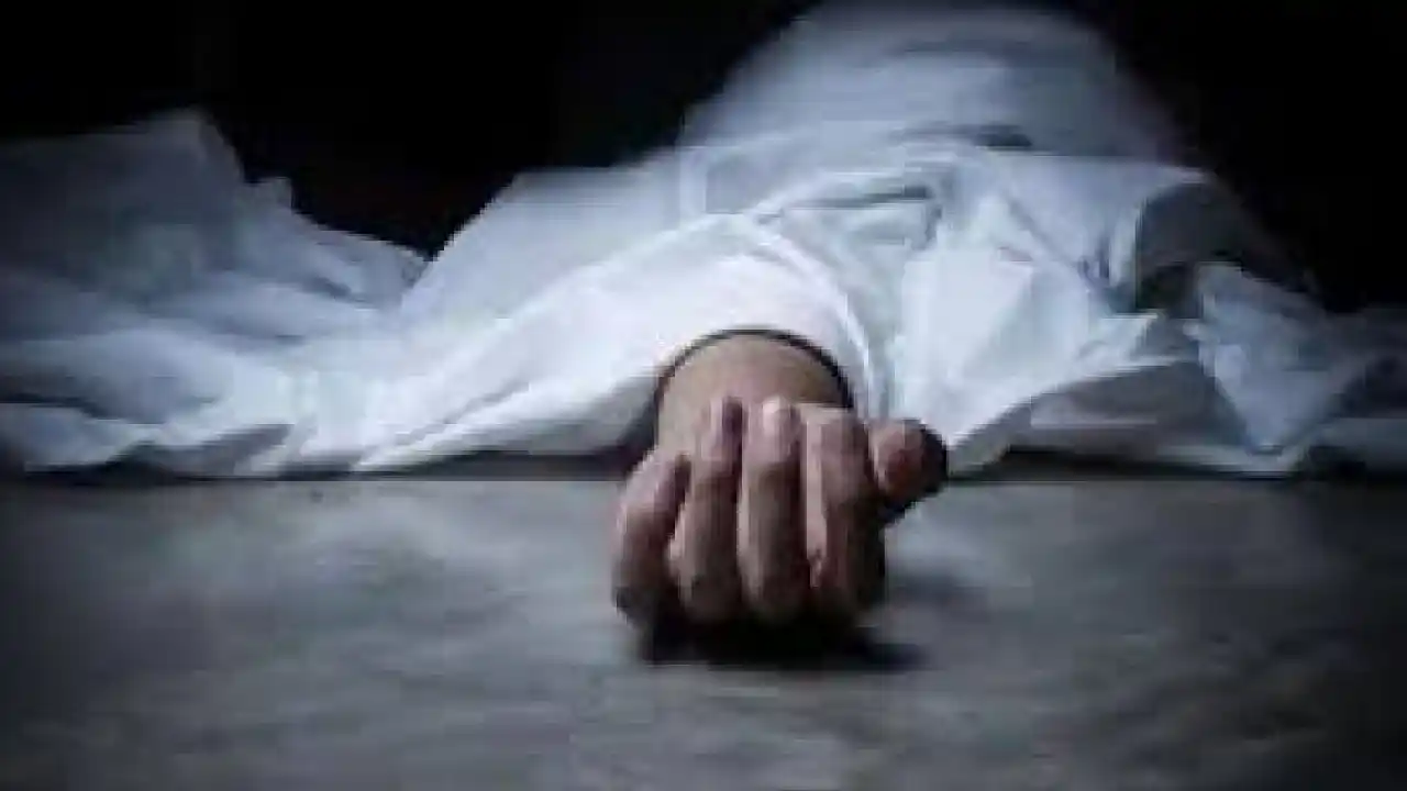 CG : बैडमिंटन खेलने के दौरान युवक की मौत, हार्ट अटैक की आशंका