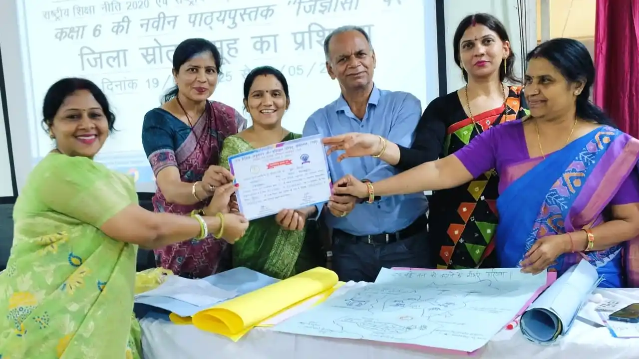 महासमुंद जिले के विज्ञान मास्टर ट्रेनर्स ने एससीईआरटी में प्... - CG Sandesh
