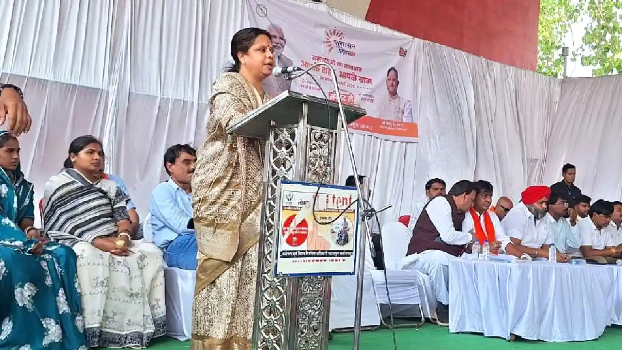 जनता की समस्या से रूबरू होने जनता के द्वार तक पहुंच रही सरका... - CG Sandesh