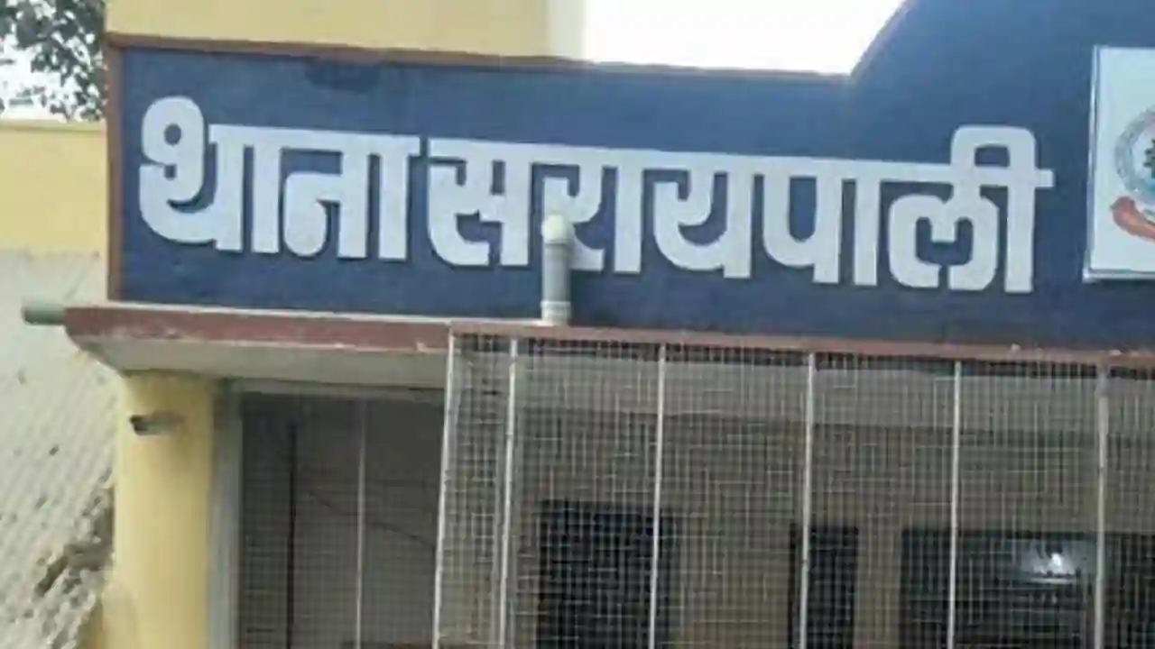 सरायपाली अस्पताल परिसर के स्टाफ क्वाटर में चोरी - CG Sandesh