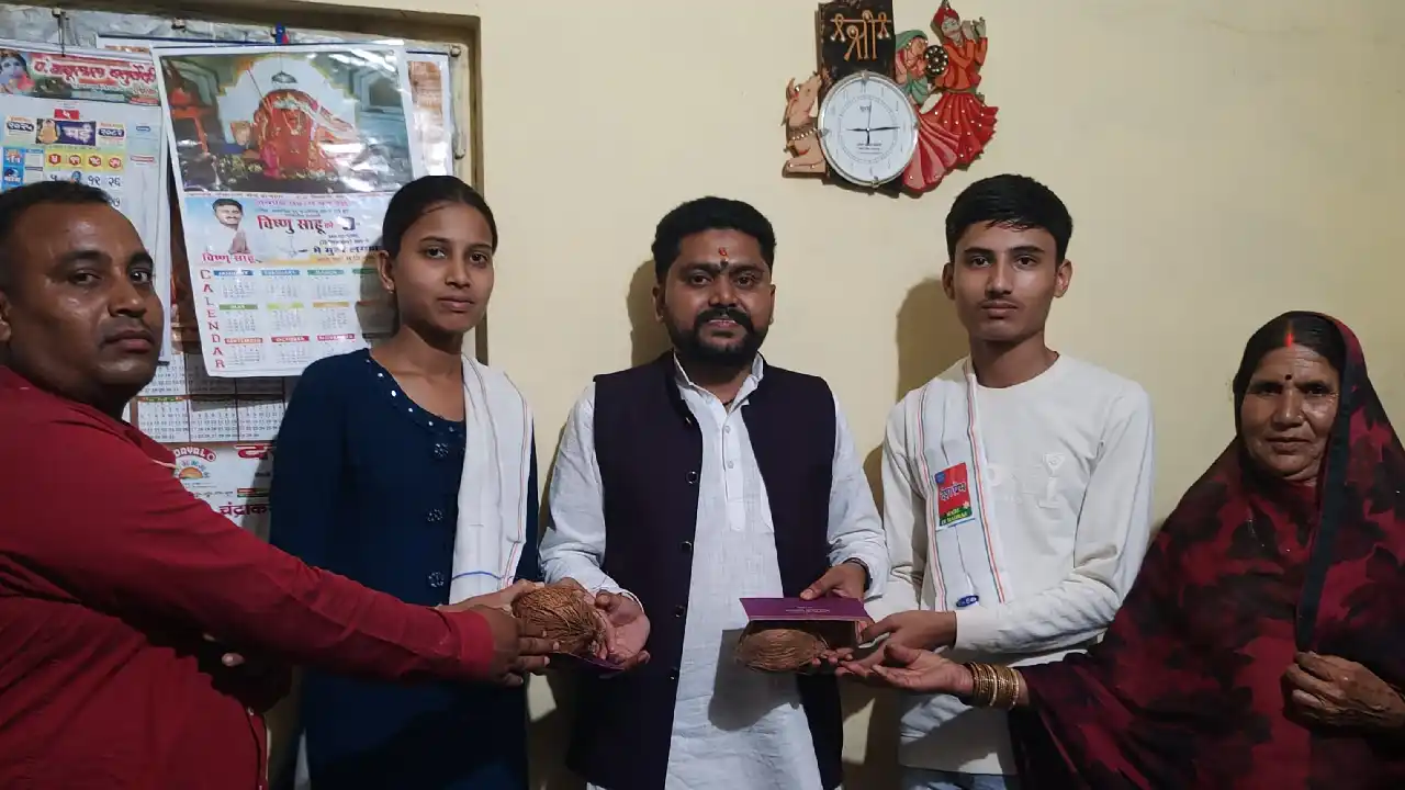 महासमुंद : अशवंत तुषार साहू ने बिरकोनी स्कूल मे कक्षा 10 वीं... - CG Sandesh