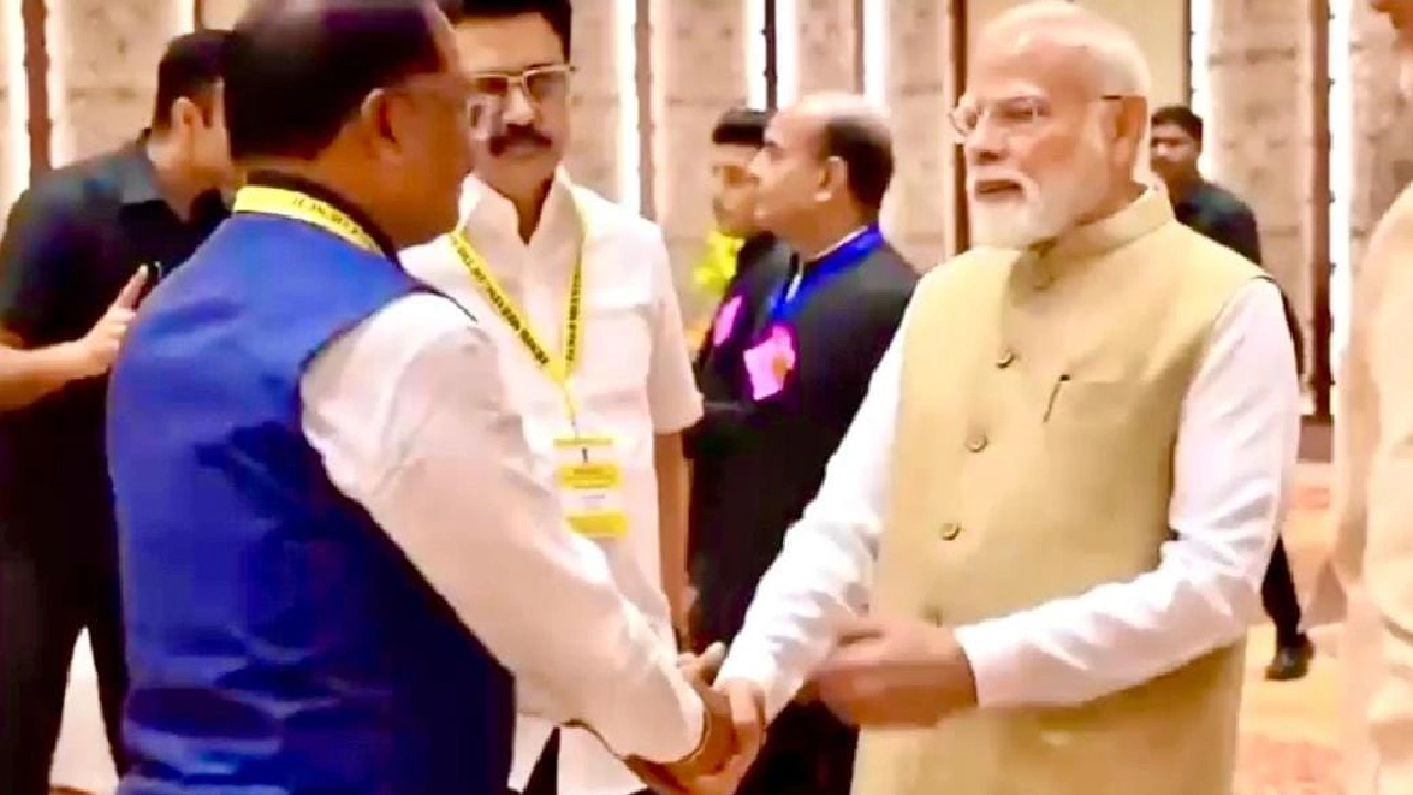 CG :  नीति आयोग की बैठक में दिखी आत्मीयता: जब प्रधानमंत्री म... - CG Sandesh