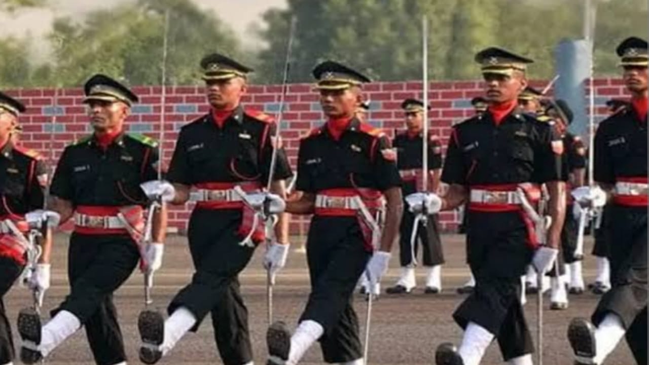 NDA 2 2025 Notification: 406 पदों पर भर्ती, सेना में बने अधि... - CG Sandesh