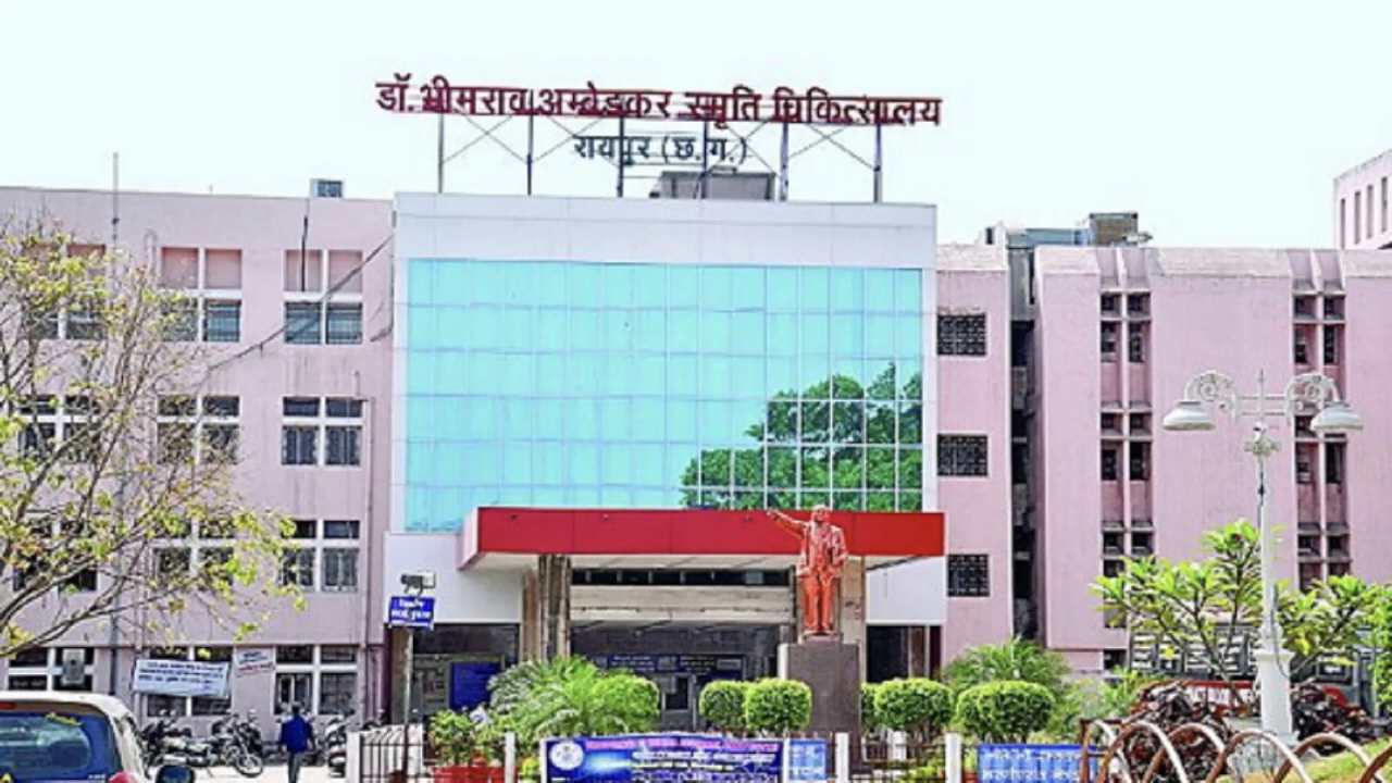 CG : छत्तीसगढ़ के अस्पतालों में मरीजों की फोटो-वीडियो पर लगी... - CG Sandesh