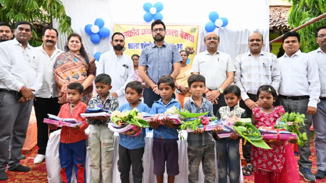महासमुंद : बच्चे मोबाईल की लत से दूर रहें - कलेक्टर लंगेह - CG Sandesh