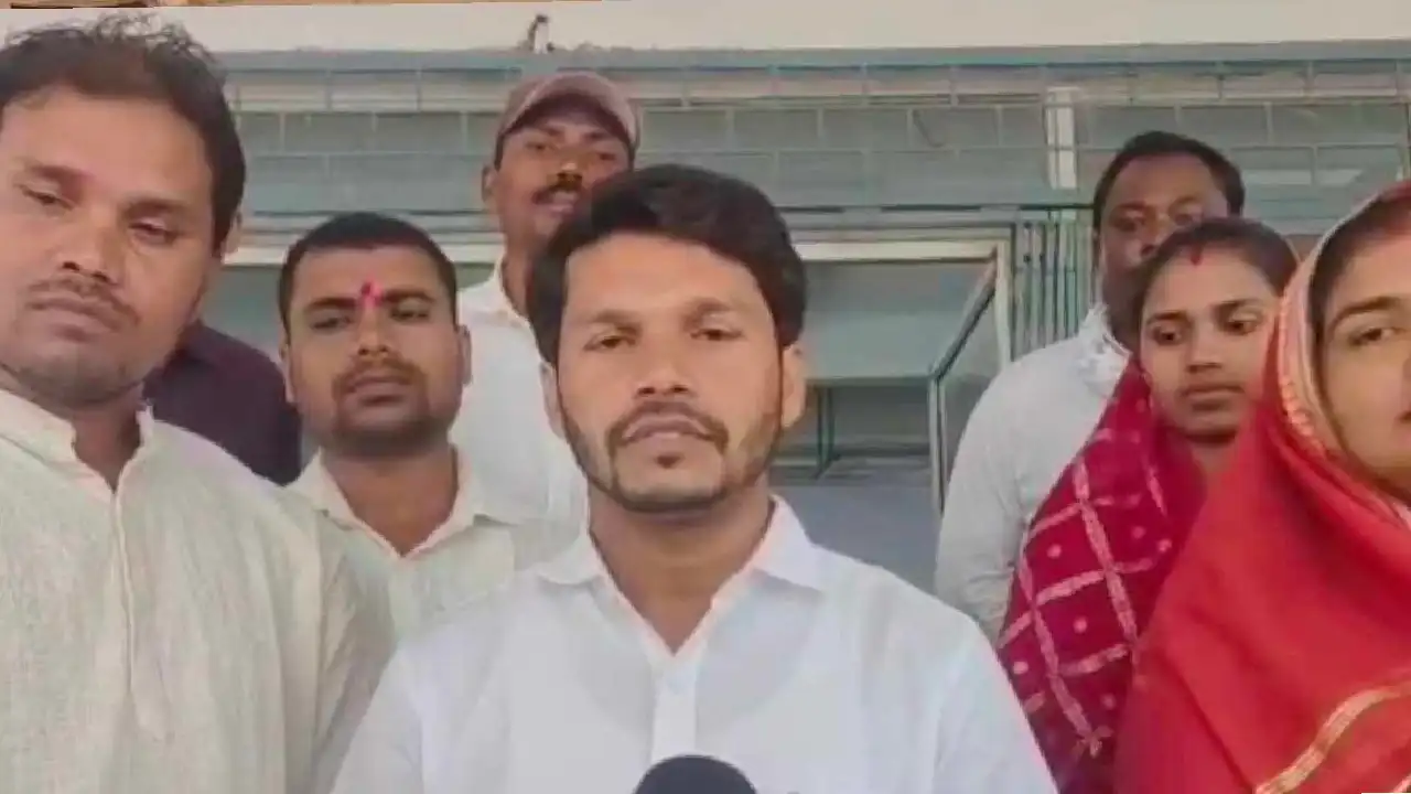 महासमुंद : नगर पंचायत अध्यक्ष और पार्षदों के बीच खींचतान शुर... - CG Sandesh