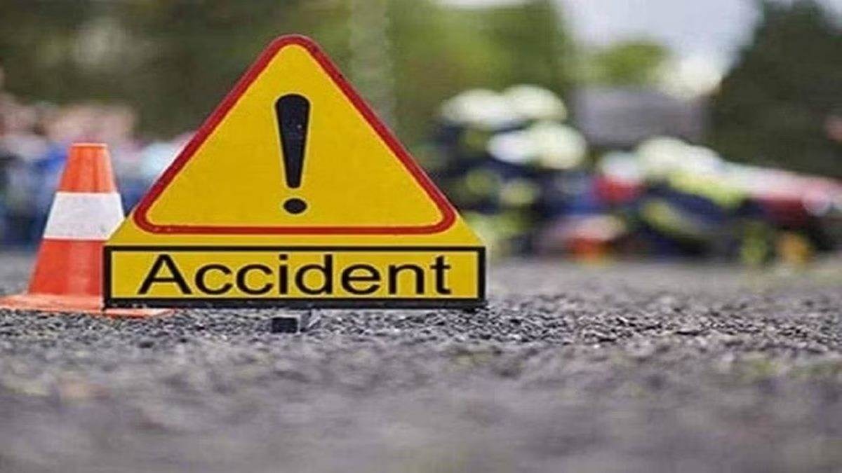 महासमुंद : तेज रफ्तार बाइक ट्रक से भिड़ी, दो युवकों की मौके ... - CG Sandesh