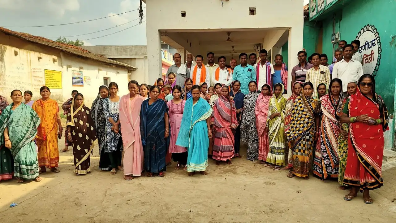 सरायपाली : ग्राम पंचायत लमकेनी में भाजपा द्वारा 'विकसित भारत... - CG Sandesh