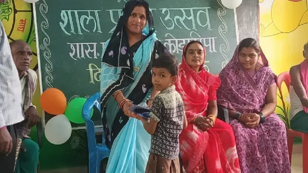 सरायपाली : कोड़ाडीपा में धूमधाम से मनाया गया शाला प्रवेश उत्स... - CG Sandesh