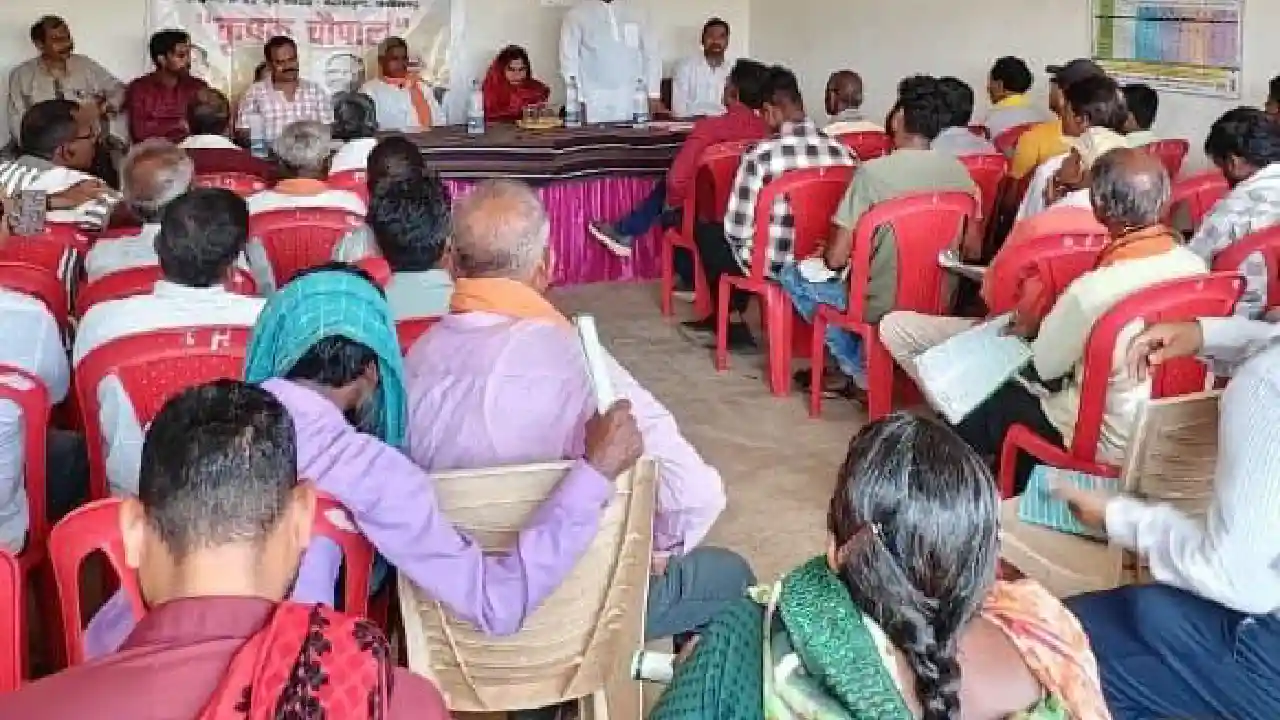 महासमुंद : किसानों को दी गई आधुनिक कृषि तकनीक, जैविक उपायों ... - CG Sandesh
