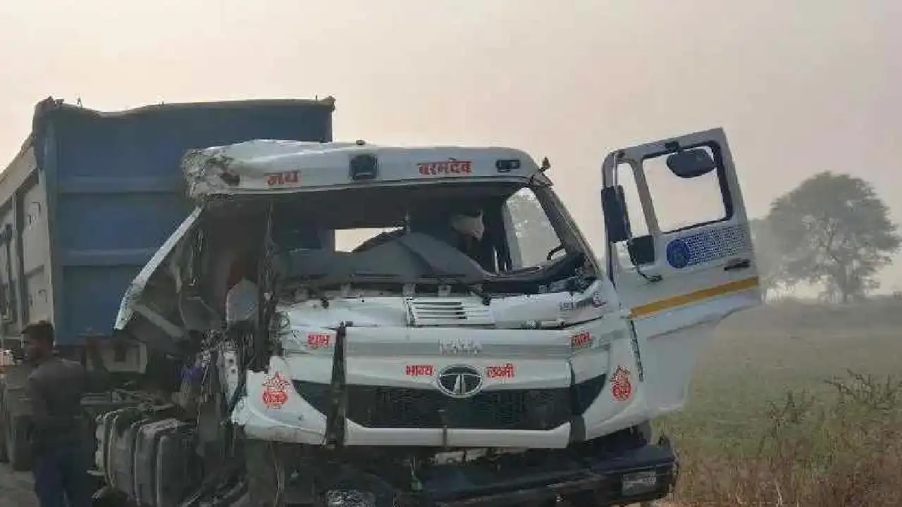 CG : तेज रफ्तार हाइवा ने स्कूटी सवार दो बच्चों को कुचला, 13 ... - CG Sandesh