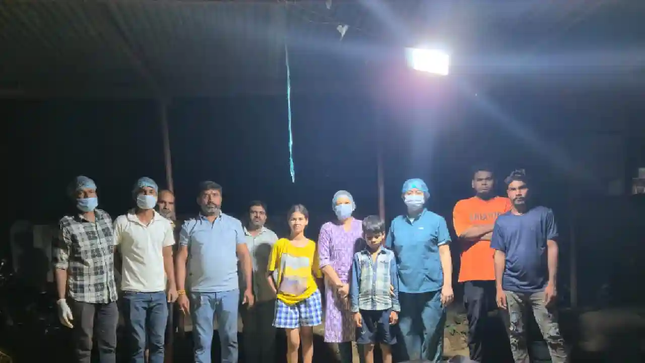 CG : गाय के पेट से निकली 80 किलो पॉलीथीन - CG Sandesh