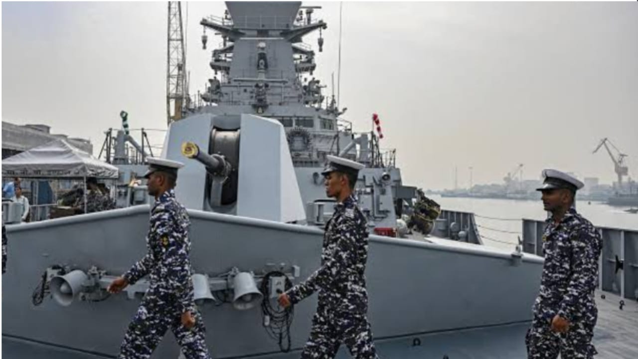 Indian Coast Guard भर्ती 2025: 10वीं-12वीं पास के लिए 630 पद... - CG Sandesh