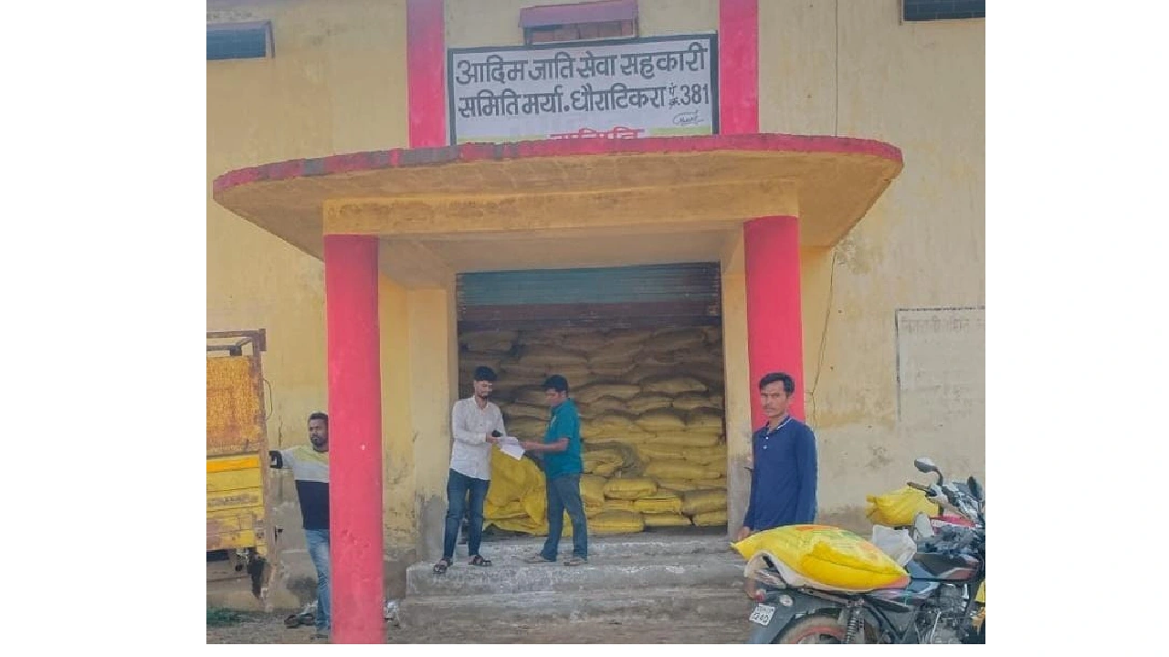  CG: स्वास्थ्य केंद्रों का औचक निरीक्षण- महोरा के स्वास्थ्य ... - CG Sandesh